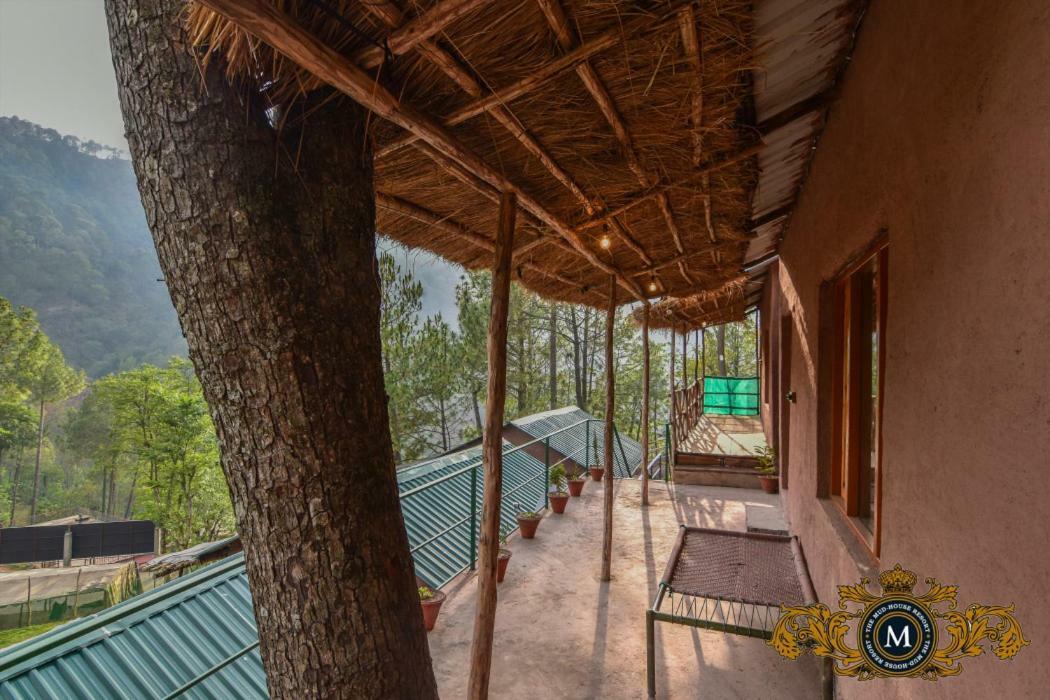 The Mud House Resort Kasauli Zewnętrze zdjęcie